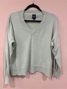 GAP Women's V-Neck Light Mint Green Sweater